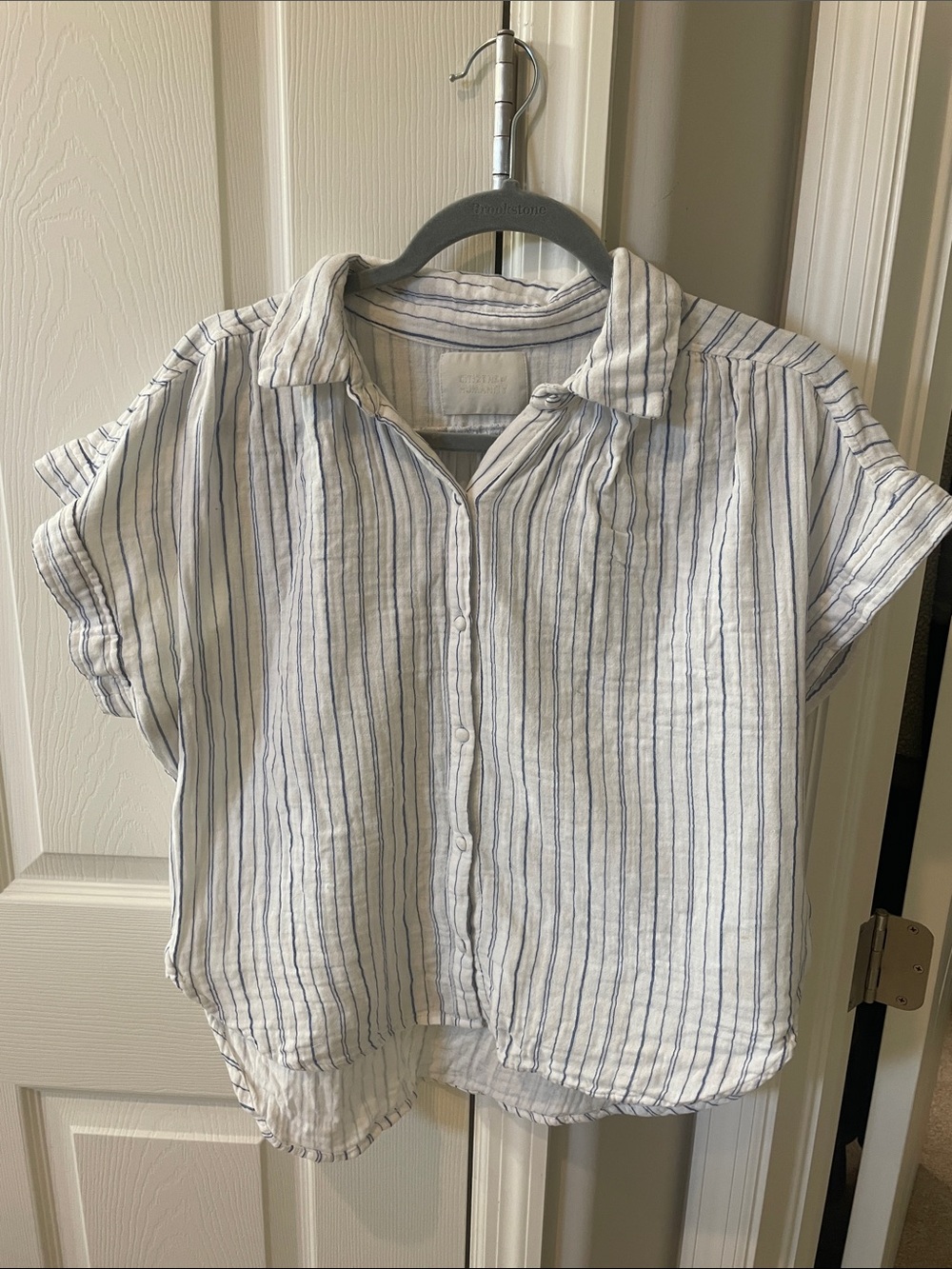 Citizens Of Humanity White Button-Front Shirt with Blue Stripes